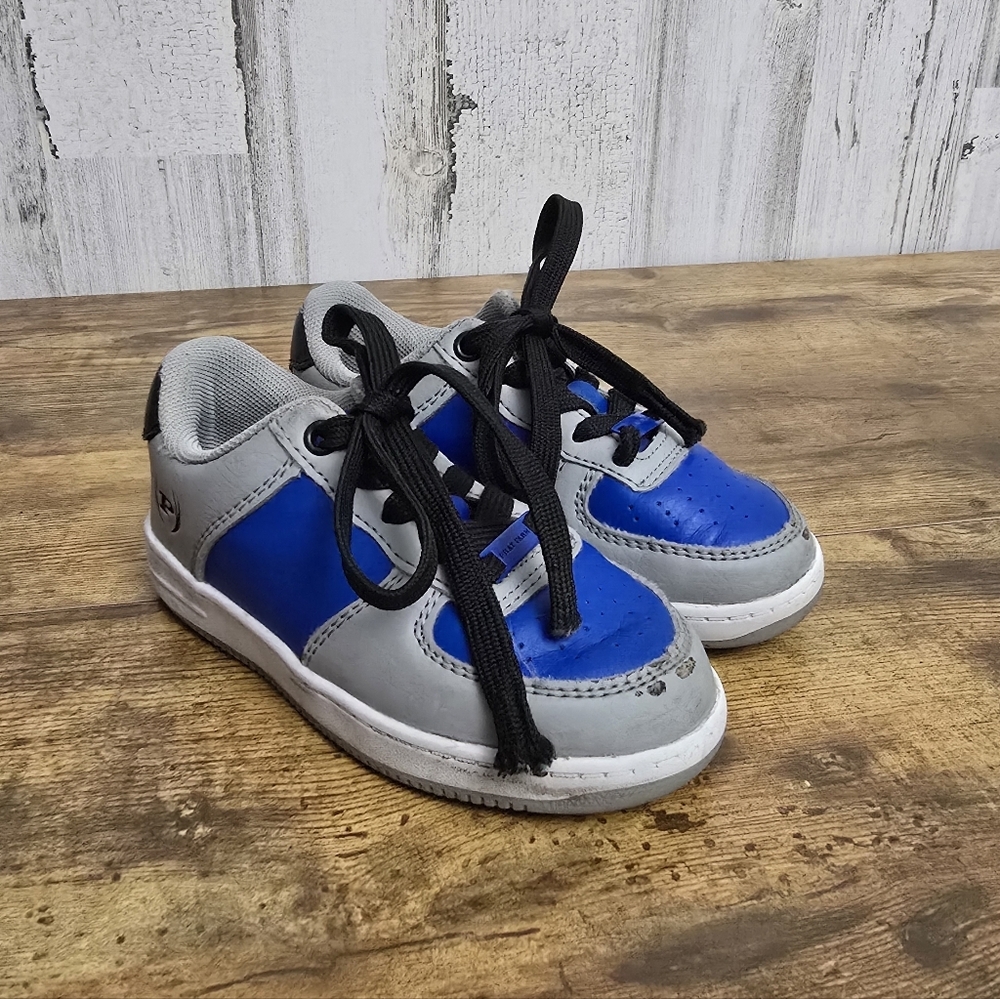 Phat Farm Toddlers Size 9 Blue and Gray Sneakers